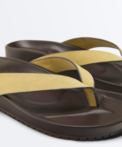 OYSHO Кожаные сандалии, желтый