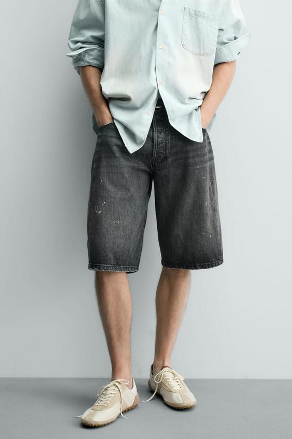 ZARA ДЖИНСОВЫЕ ШОРТЫ BAGGY FIT, УГОЛЬНЫЙ