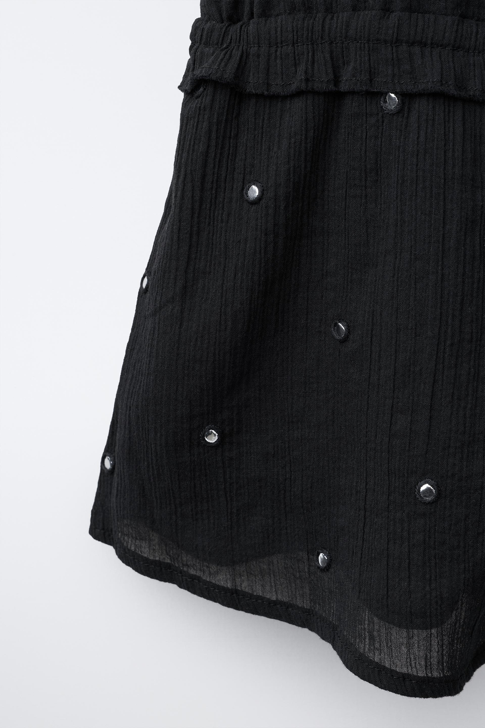 ZARA КОРОТКИЙ КОМБИНЕЗОН С ЗЕРКАЛЬНЫМ ДЕКОРОМ, ЧЕРНЫЙ