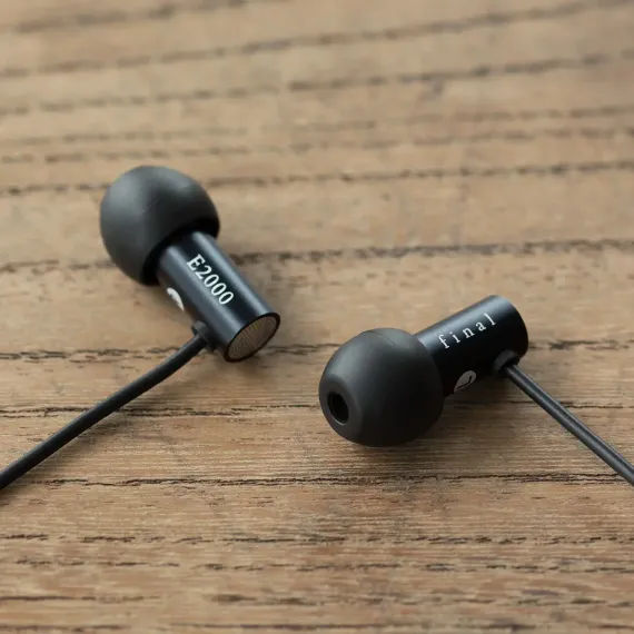 Final Audio E2000 Matte Black