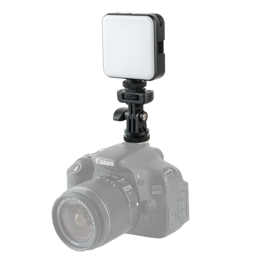 Светодиодный осветитель Falcon Eyes V-LED 64 RGB