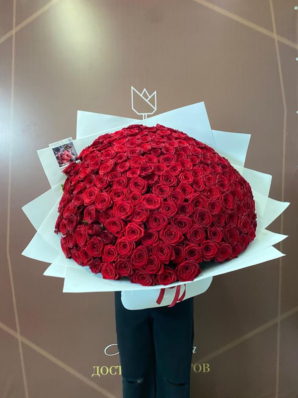 Букет 333 розы