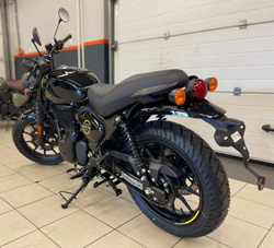 Royal Enfield 350 Hunter (Rebel Black)