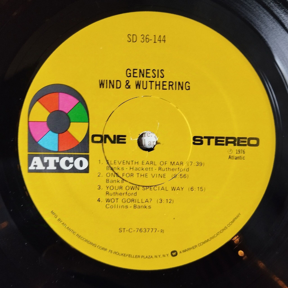 Винтажная виниловая пластинка LP Genesis Wind and Wuthering (USA 1977)