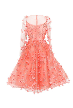 Коктейльное платье персиковое из сетки с вышивкой 63-16SS