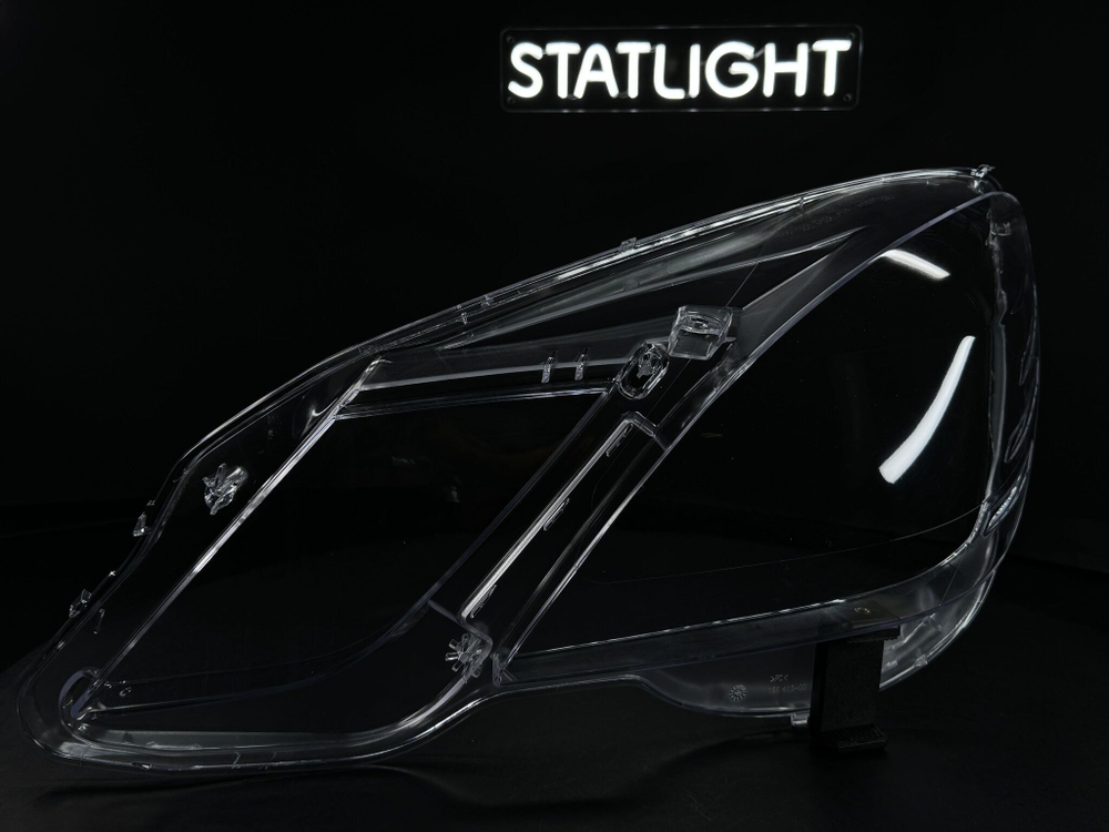 Левое стекло фары Mercedes W212 2009-2013