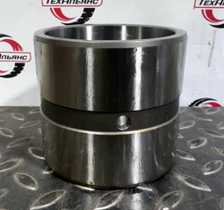 Втулка 424-70-11820