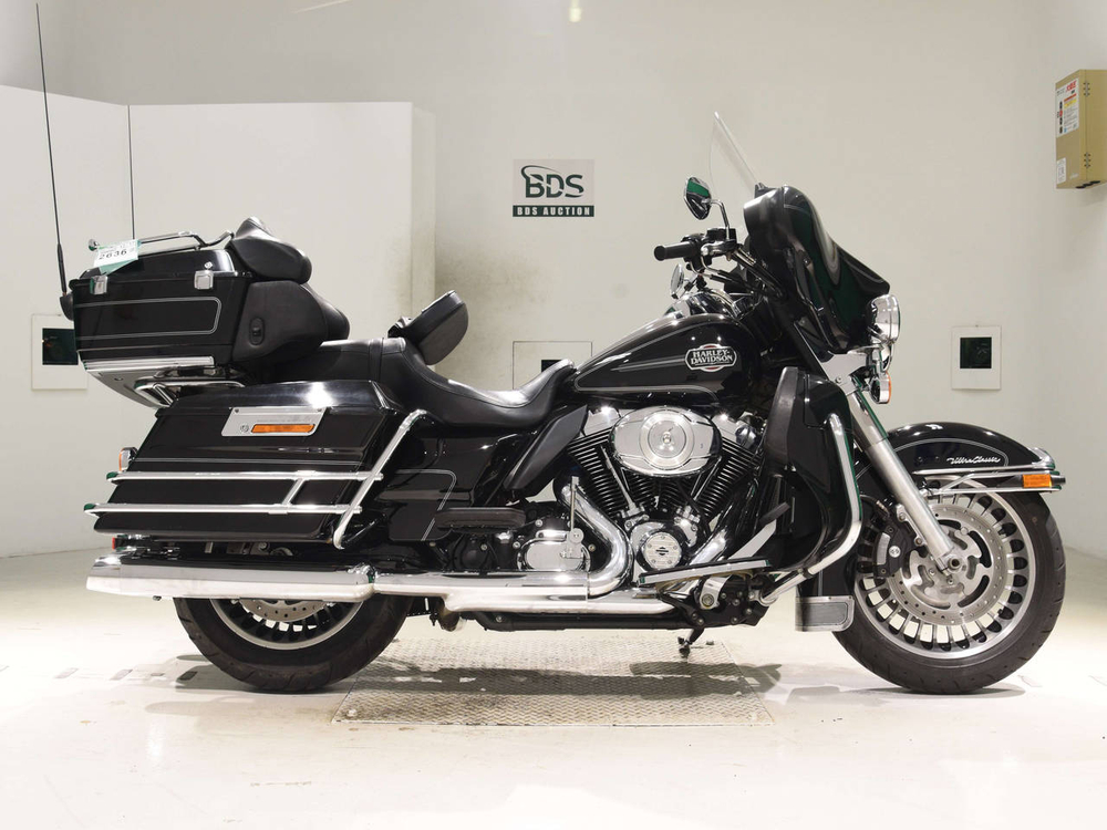 Harley-Davidson Electra Glide FLHTCU 1690 2011