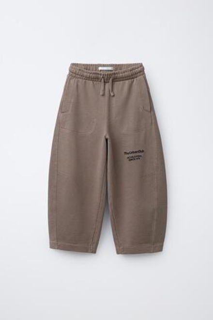 ZARA БРЮКИ BARREL ИЗ МЯГКОЙ ТКАНИ С НАДПИСЬЮ, СЕРО-КОРИЧНЕВЫЙ