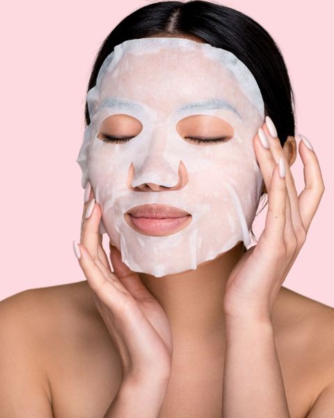 Маска с лифтинг-эффектом: Ваша «золотая карета» для мгновенного преображения