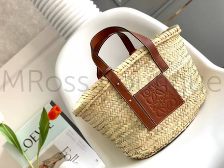 Женская сумка Loewe Basket плетёная бежевого цвета большая