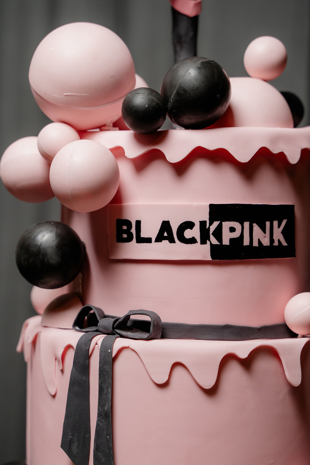 Black Pink Party