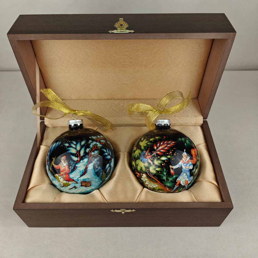 Набор новогодних шаров с ручной росписью "По-щучьему веленью" и "Жар-птица" в футляре
