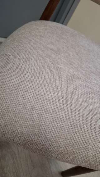 Стул Ando бежевый, ножки орех