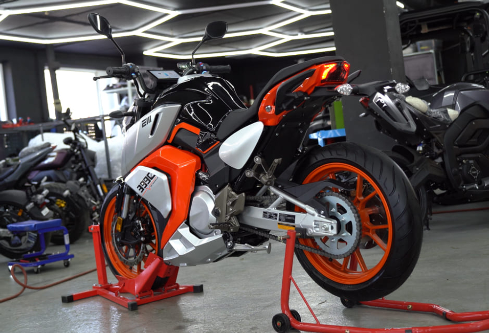 Электромотоцикл SENKE SK8000D