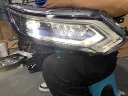 Оригинальная LED фара Nissan Qashqai J11
