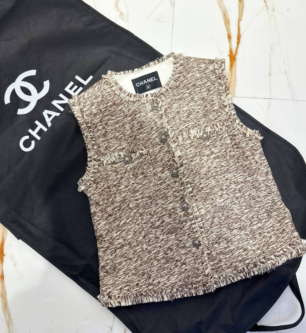 Жилет CHANEL