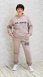 Спортивный костюм с худи и брюками
