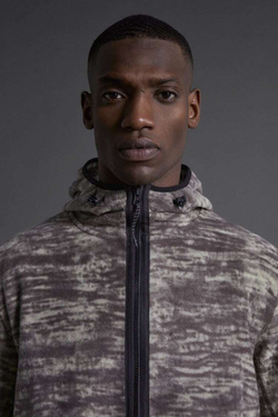 ZARA КУРТКА ИЗ ПОЛАРФЛИСА С АБСТРАКТНЫМ УЗОРОМ, ТЕМНО-РОЗОВЫЙ