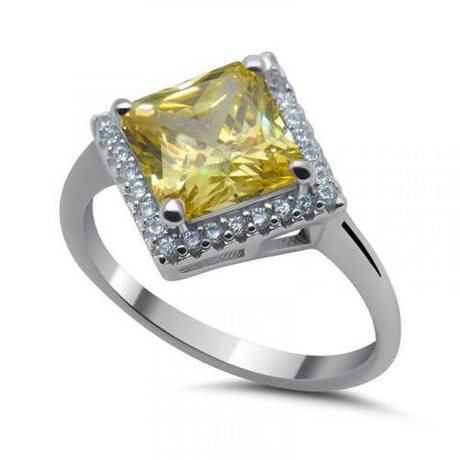 Кольцо из серебра с фианитами