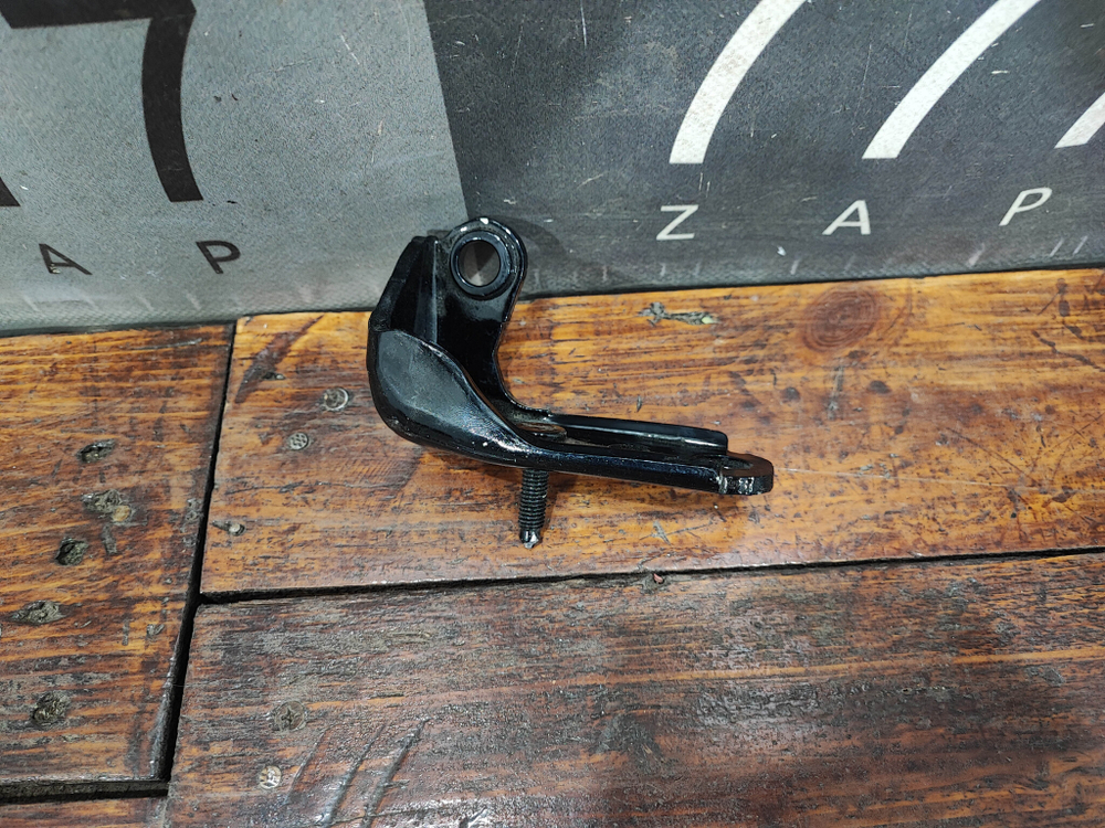 Петли двери передней правой верхняя Ford Kuga 2 (CBS) 12-19 Б/У Оригинал CJ54S22800AC