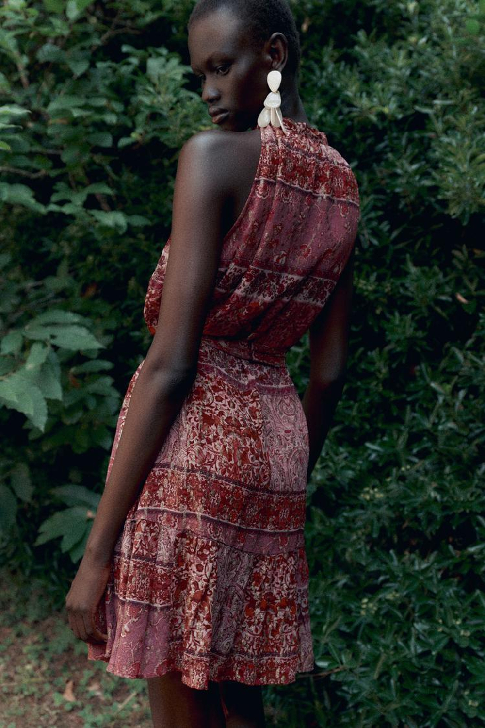 ZARA МИНИ-ПЛАТЬЕ В СТИЛЕ ПЭЧВОРК С ПРИНТОМ И ПОЯСОМ, ЦВЕТ ФУКСИИ