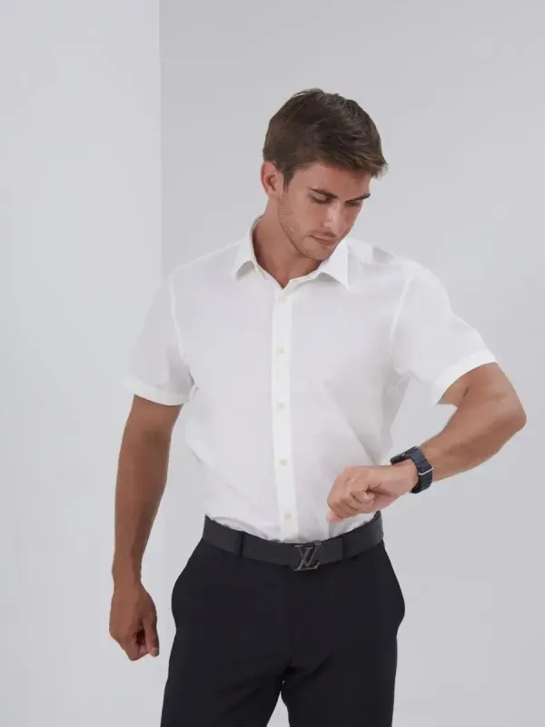 Рубашка приталенная SLIM FIT с коротким рукавом, молочная