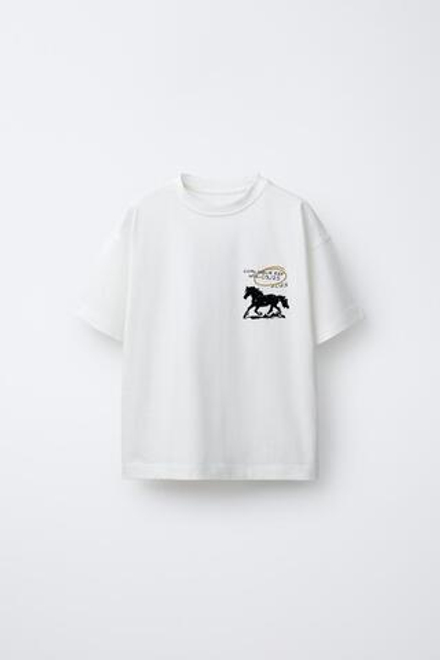 ZARA ФУТБОЛКА С ПРИНТОМ "ЛОШАДЬ", БЕЛЫЙ