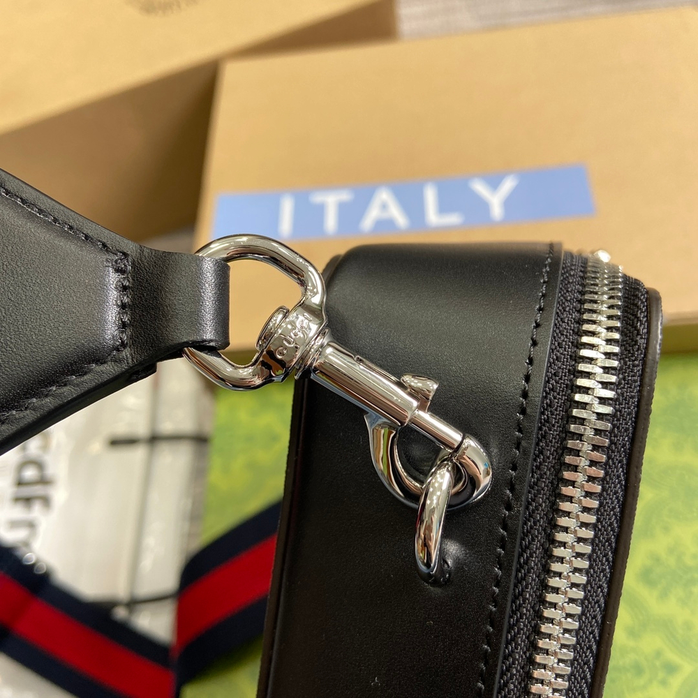 Gucci Ophidia GG Crossbody Bag 23 cm