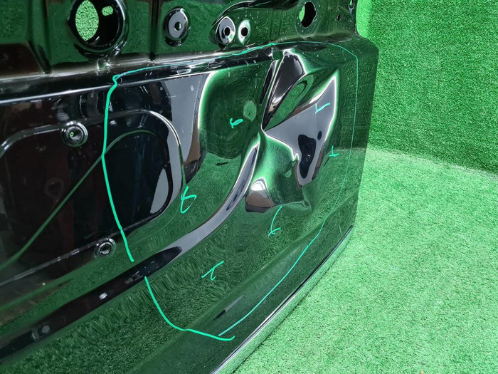 Крышка багажника Voyah Dream (2021-н.в.)