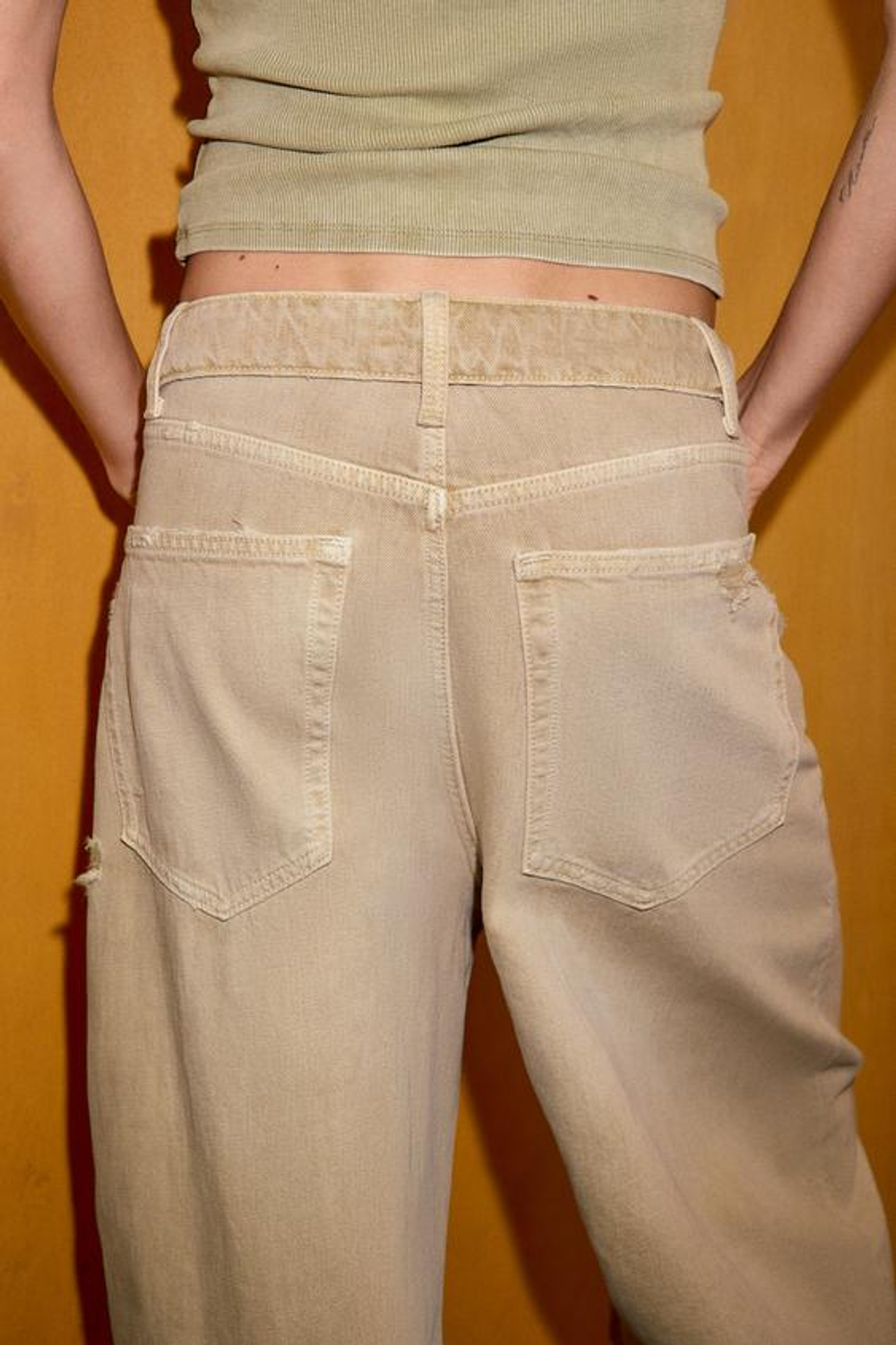 ZARA ДЖИНСЫ TRF СО СРЕДНЕЙ ПОСАДКОЙ И ОТЛОЖНЫМ ПОЯСОМ, РЫЖЕВАТО-КОРИЧНЕВЫЙ