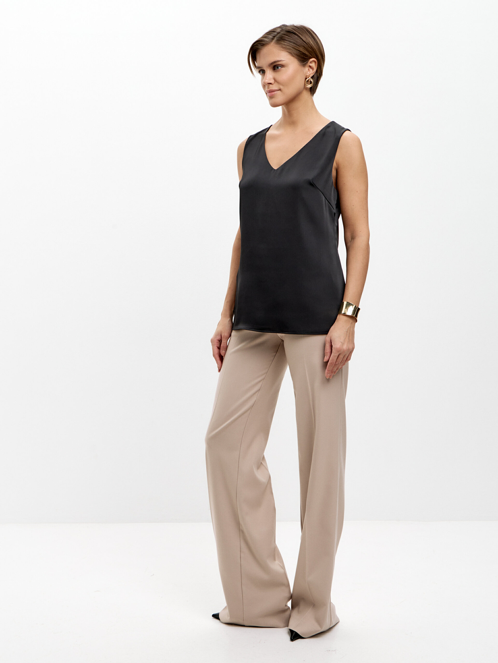 Черный атласный топ Лея