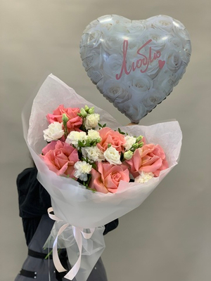 Букет цветов Признание + нежный шар Люблю