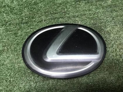 Эмблема решетки радиатора Lexus RX 4 (2019-2022)