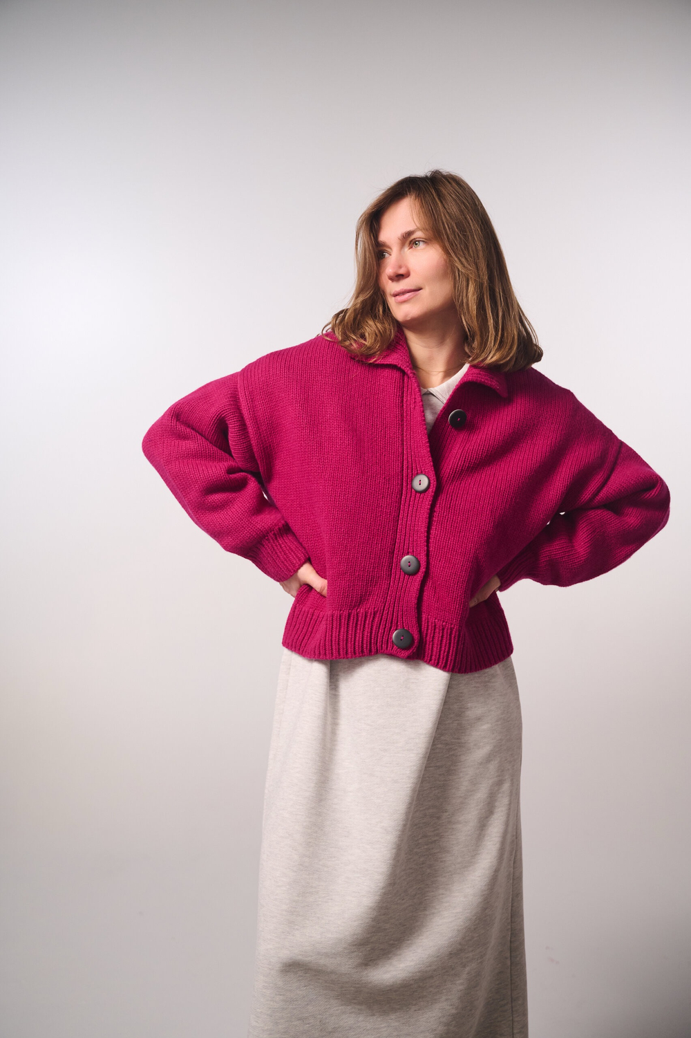 Кардиган с отложным воротником из мериноса ягодного цвета