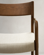 Стул Falconera со съемным чехлом из массива дуба с отделкой орех FSC Mix Credit