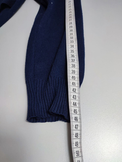 Джемпер с вырезом на спине 42 размер