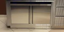 Тумба-основание газового гриля Broil King Regal 520/570 Bi с отсеком для баллона и двумя дверцами, нержавеющая сталь, 90x103х61 см, Ontario, KuhniGrill