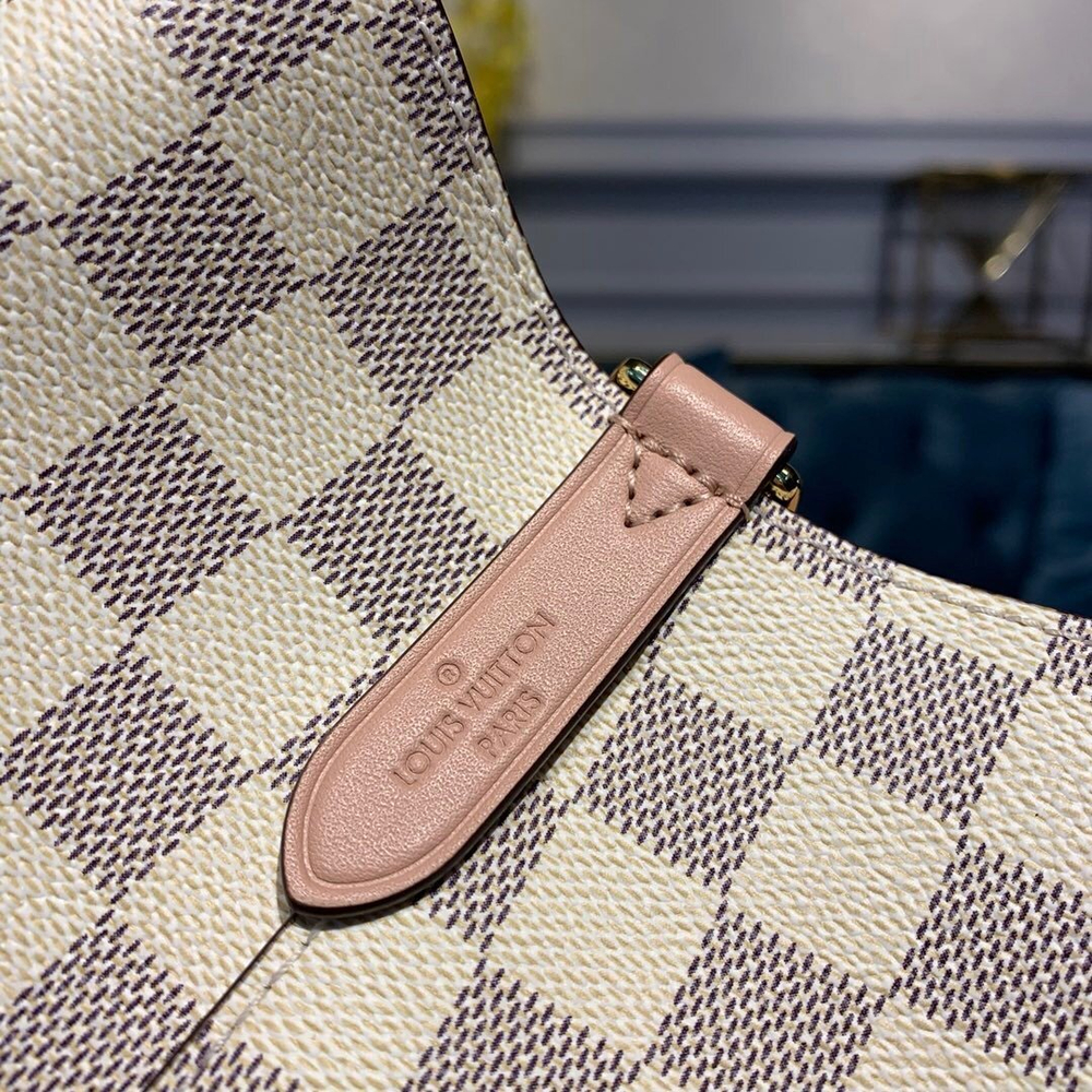 Louis Vuitton NeoNoe MM