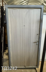 Дверь Металлическая Б/У 2070(в) x 1050(ш)