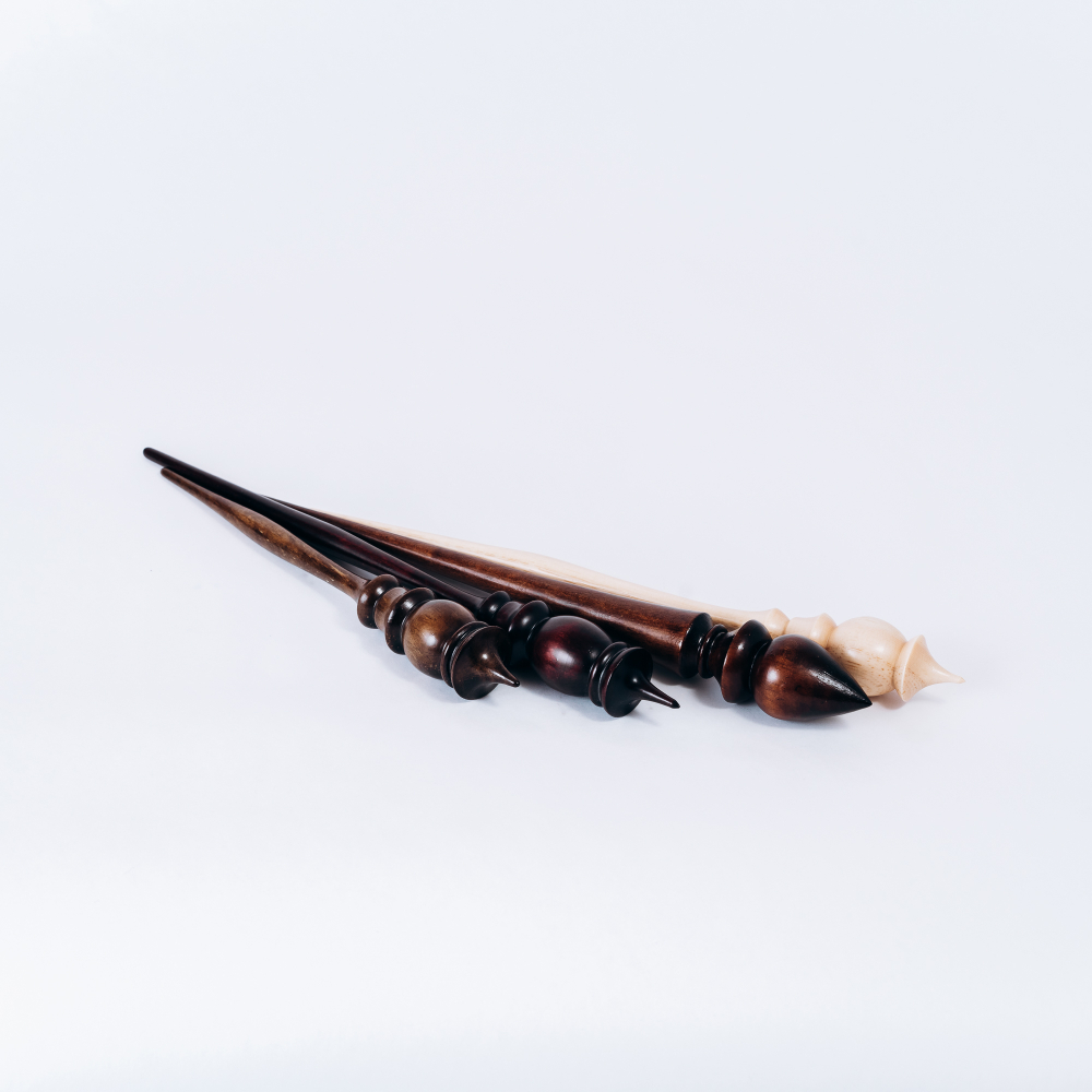 Набор деревянных опорных веретен для прядения из кедра 4 шт. Art of Siberia. BN1