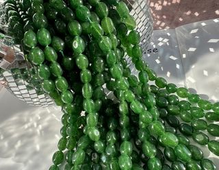 Нить бусин из тонированного кварца 7-8мм (галтовка)