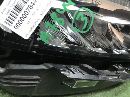 Фара правая Geely Tugella (2019-2024) LED