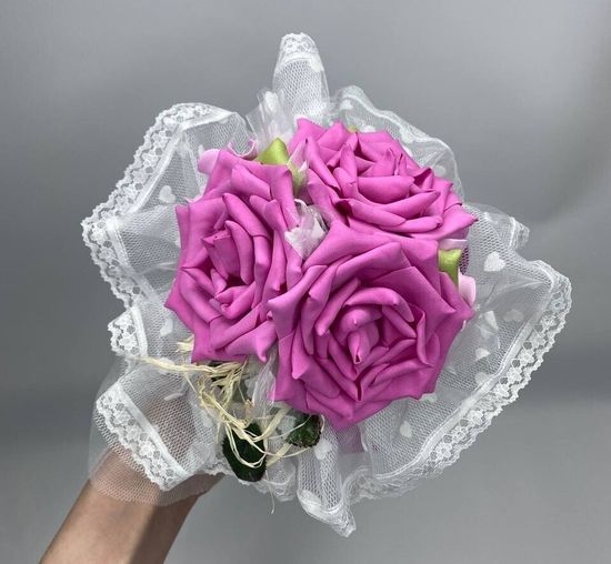 Свадебный букет из маков из орхидей