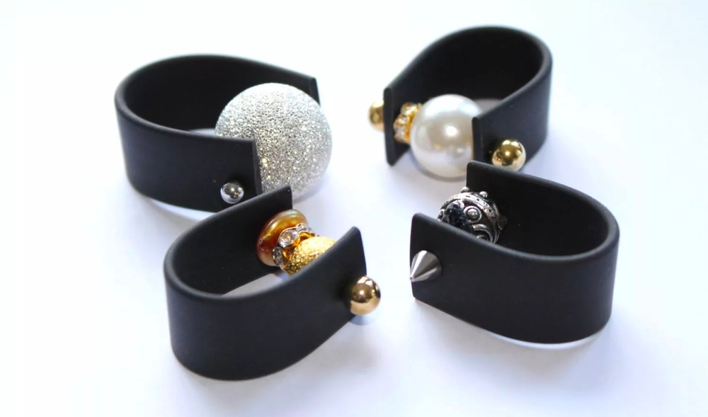 Шнур плоский, силикон черный, 10×2.5мм, цена за отрезок 50см