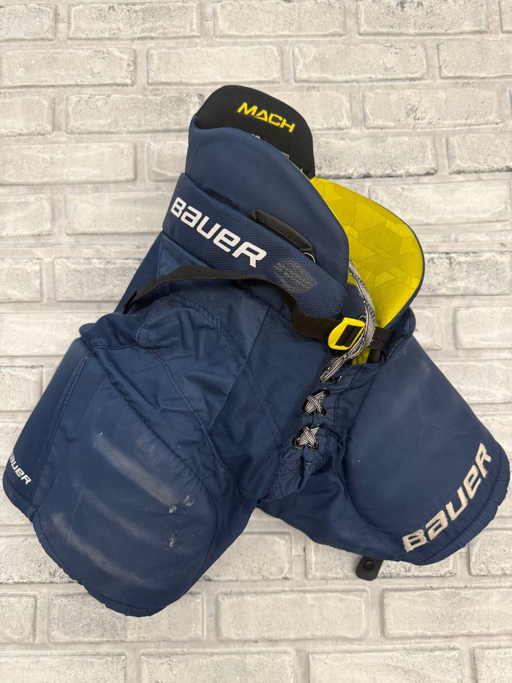Bauer supreme Mach YTH M