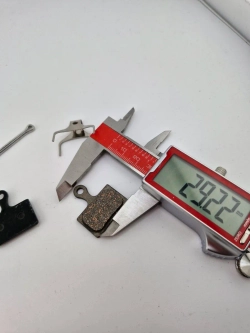 - -  Тормозные колодки TP-01G для велосипеда и электросамоката