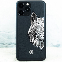 Премиальный чехол iPhone с натуральной кожей волк из металла - Euphoria HM Premium