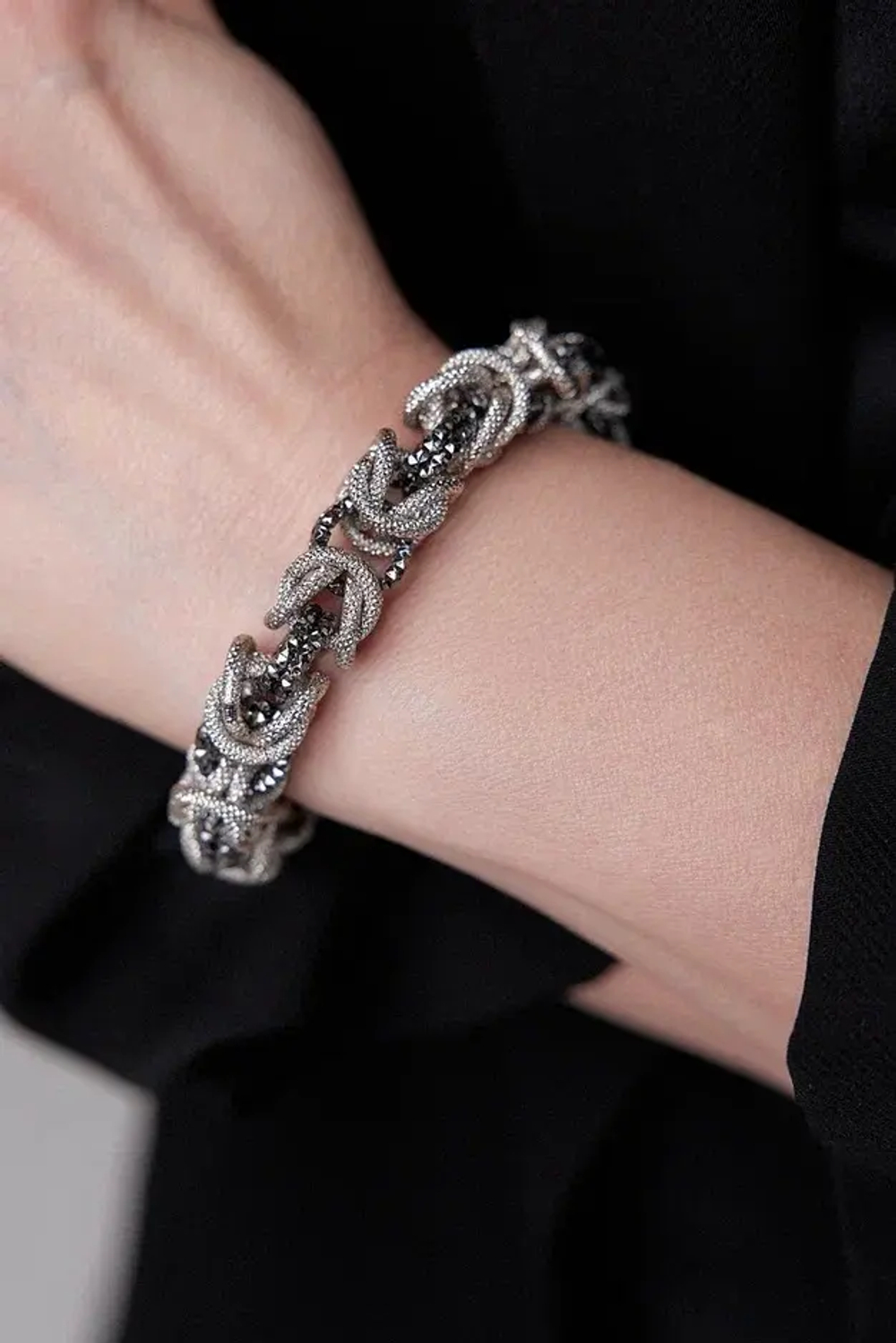 Браслет Византия, оттенки графит и серебро