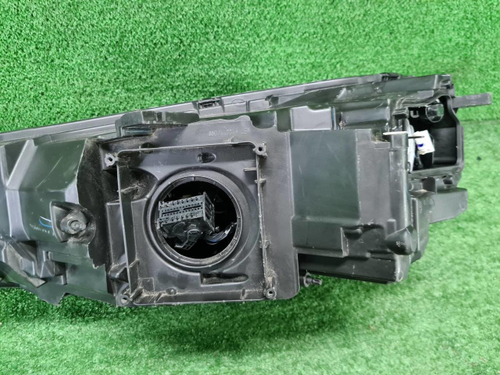 Фара правая Audi Q5 2 80А (2017-2020) LED